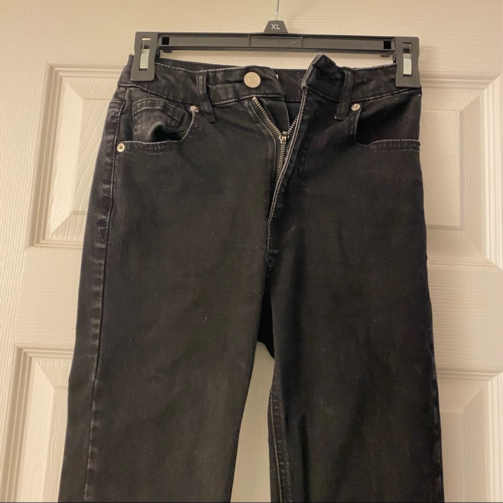 🖤FOREVER 21 BLACK FLARE JEANS🖤